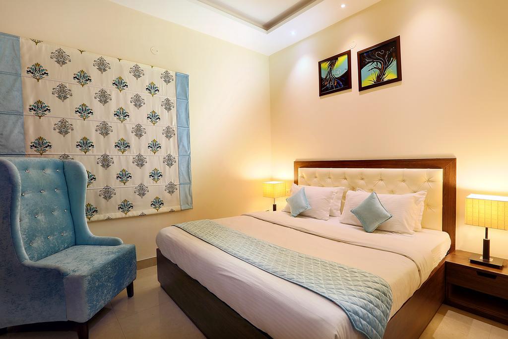 Hotel Rk Grande Ludhiana Bilik gambar